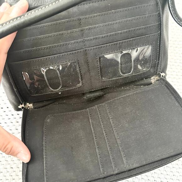 Fossil Vintage Y2K Black Faux Leather Boxy Front Flap Buckle Pocket Shoulder Bag - Picture 8 of 10